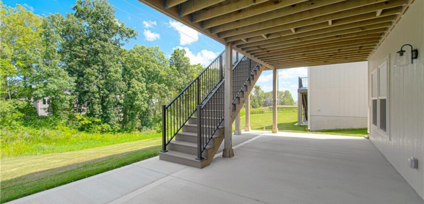 4855 NW Martin Street, Riverside, MO 64150