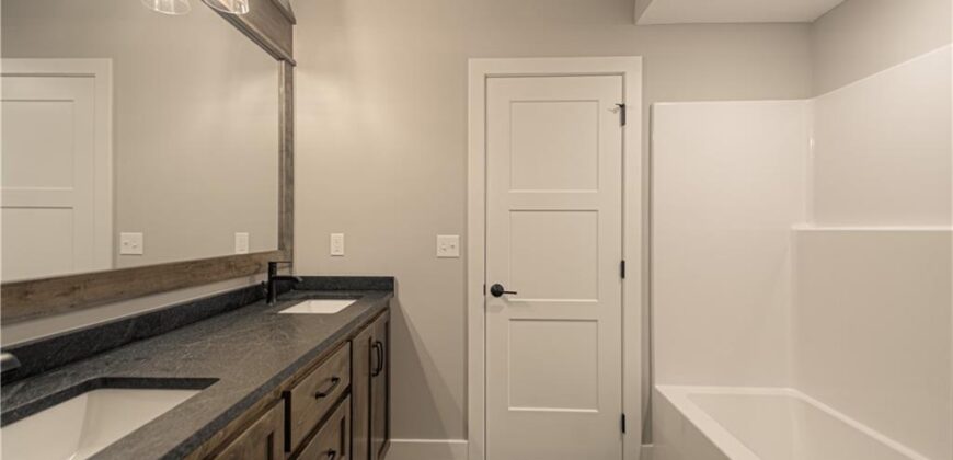 4855 NW Martin Street, Riverside, MO 64150