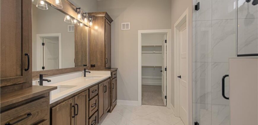 4855 NW Martin Street, Riverside, MO 64150