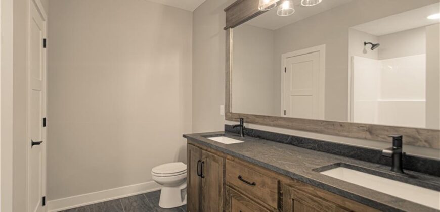 4855 NW Martin Street, Riverside, MO 64150
