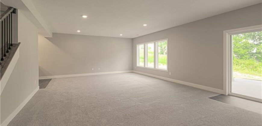 4855 NW Martin Street, Riverside, MO 64150