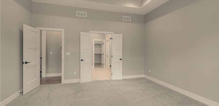 4855 NW Martin Street, Riverside, MO 64150