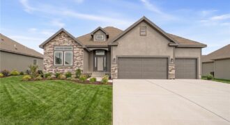 6934 NE 102nd Street, Kansas City, MO 64156