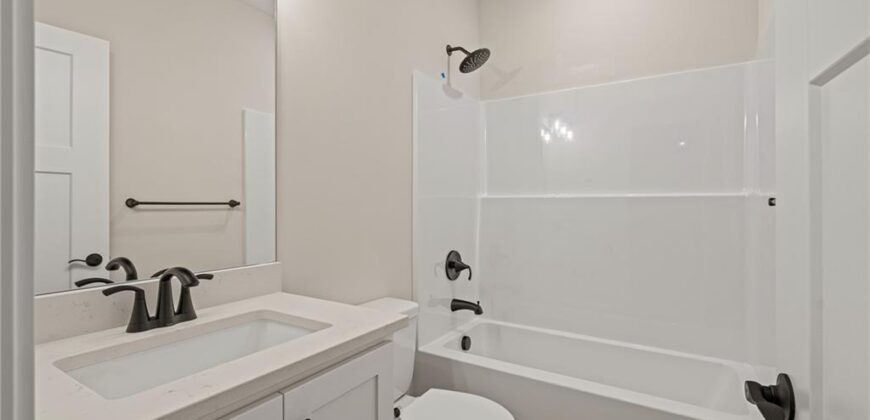 6934 NE 102nd Street, Kansas City, MO 64156