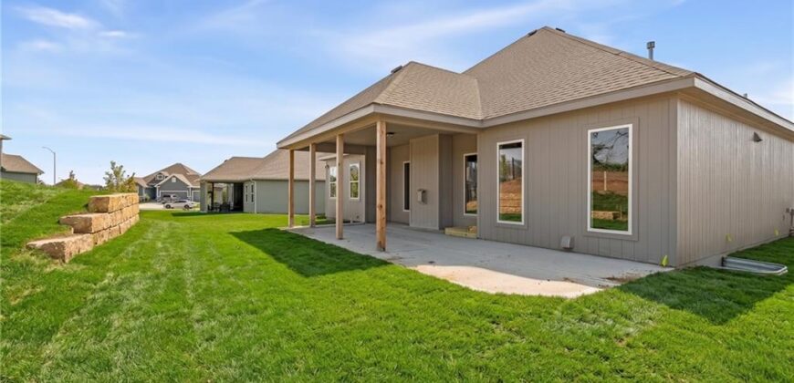 6934 NE 102nd Street, Kansas City, MO 64156
