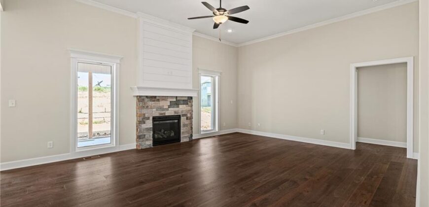 6934 NE 102nd Street, Kansas City, MO 64156