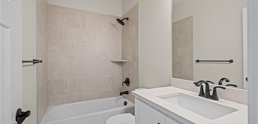 6934 NE 102nd Street, Kansas City, MO 64156