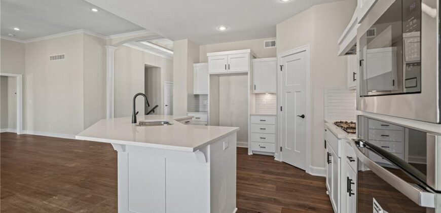 6934 NE 102nd Street, Kansas City, MO 64156