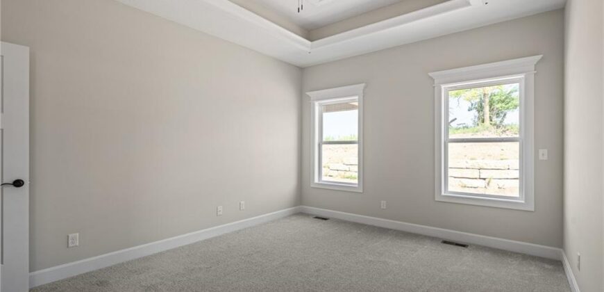 6934 NE 102nd Street, Kansas City, MO 64156