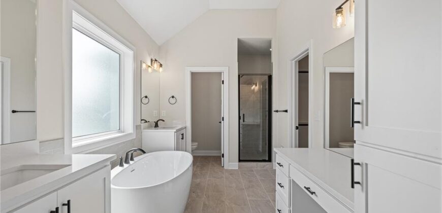 6934 NE 102nd Street, Kansas City, MO 64156