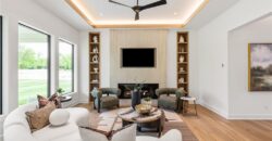 7470 NW Fawn Avenue, Parkville, MO 64152