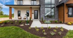 7470 NW Fawn Avenue, Parkville, MO 64152