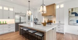 7470 NW Fawn Avenue, Parkville, MO 64152
