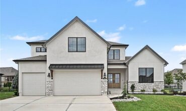 3014 NE 102nd Street, Kansas City, MO 64155