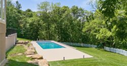 6930 NW WHITE PINE Circle, Parkville, MO 64152