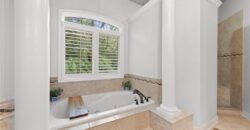 6930 NW WHITE PINE Circle, Parkville, MO 64152