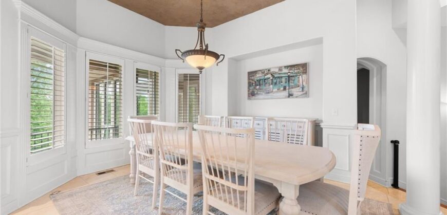 6930 NW WHITE PINE Circle, Parkville, MO 64152