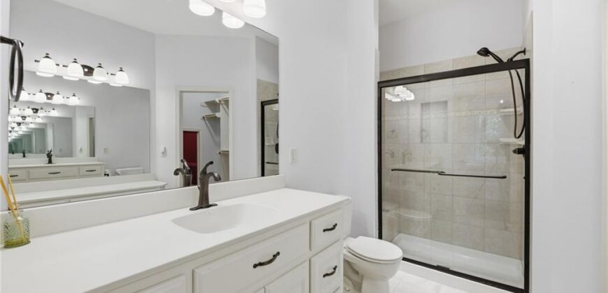 6930 NW WHITE PINE Circle, Parkville, MO 64152