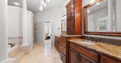 6930 NW WHITE PINE Circle, Parkville, MO 64152