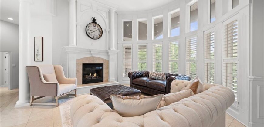 6930 NW WHITE PINE Circle, Parkville, MO 64152