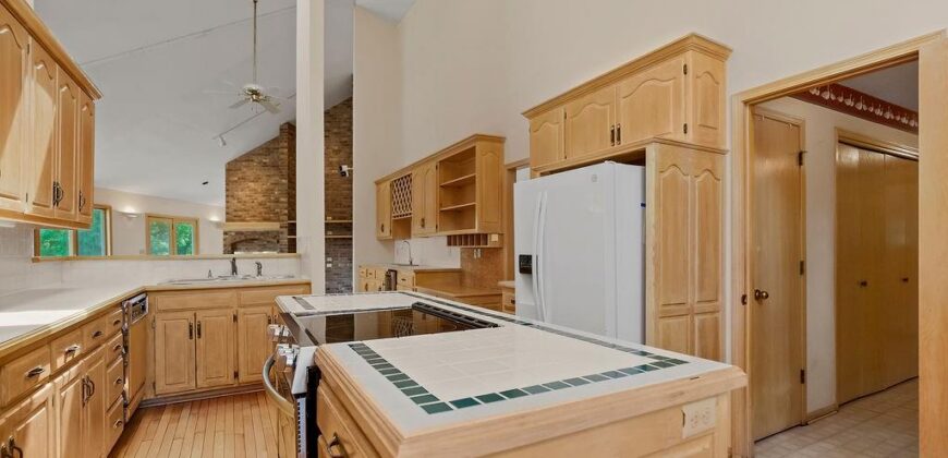 5825 Z Highway, Edgerton, MO 64444