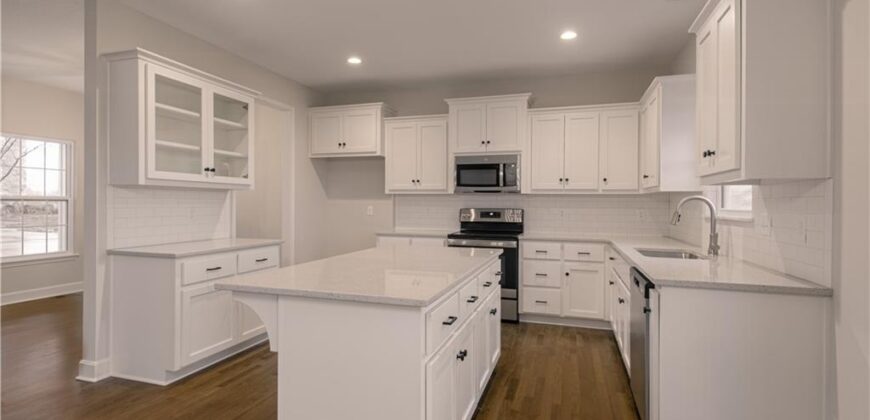 10153 N Brighton Avenue, Kansas City, MO 64156