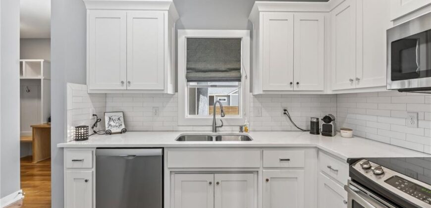 8125 N Farley Avenue, Kansas City, MO 64158