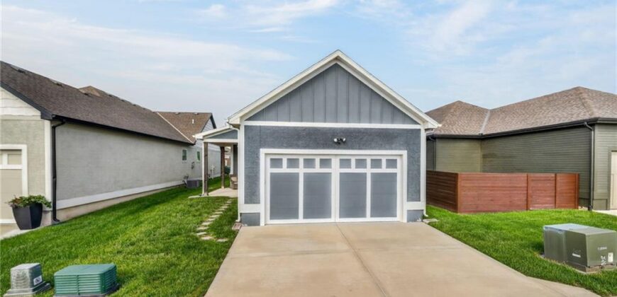 8125 N Farley Avenue, Kansas City, MO 64158