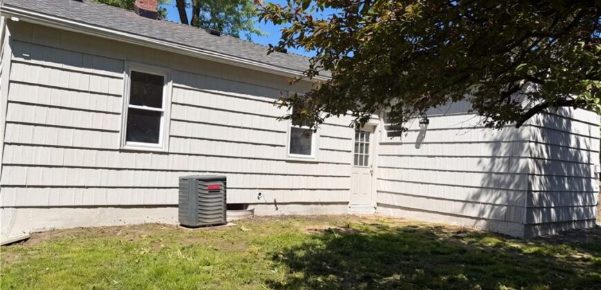 5333 N Euclid Avenue, Kansas City, MO 64118
