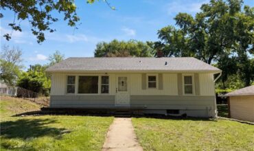 5333 N Euclid Avenue, Kansas City, MO 64118