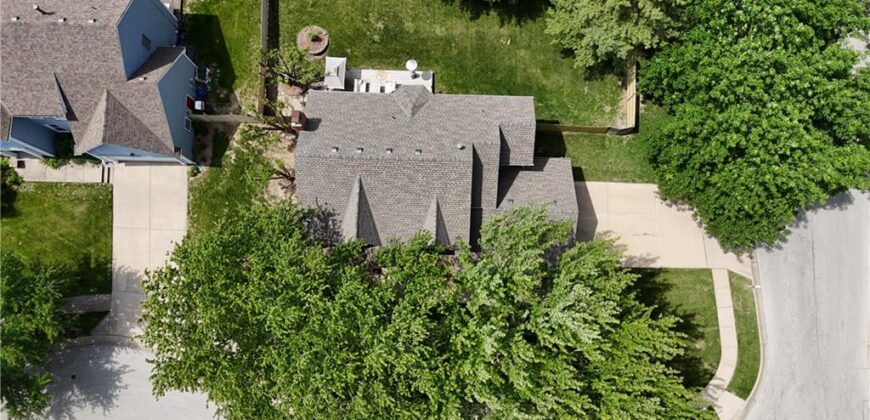7648 N Lucerne Court, Kansas City, MO 64151