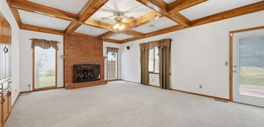 7648 N Lucerne Court, Kansas City, MO 64151