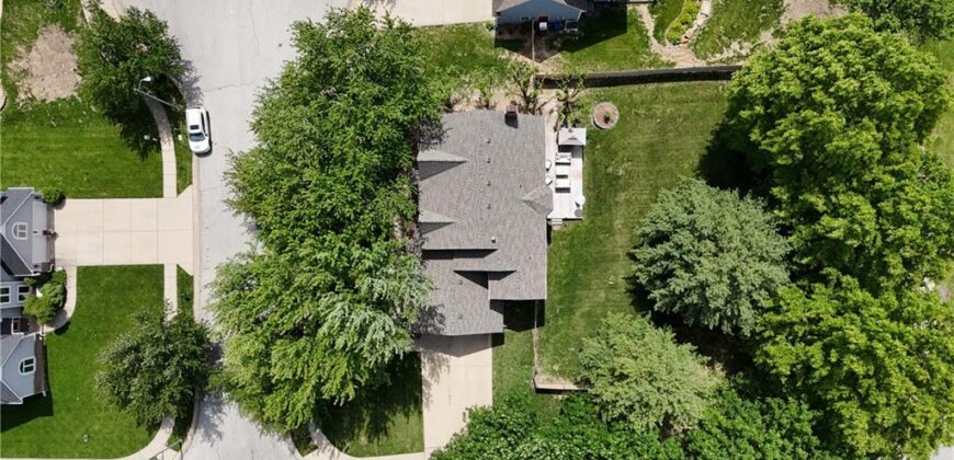7648 N Lucerne Court, Kansas City, MO 64151