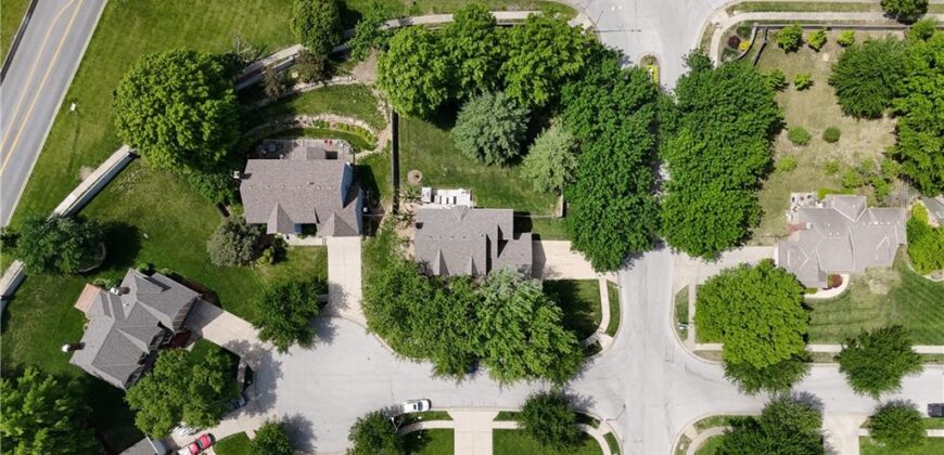 7648 N Lucerne Court, Kansas City, MO 64151