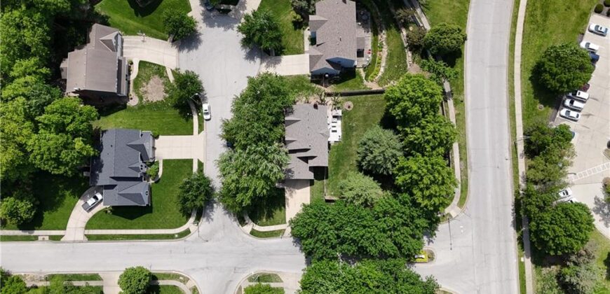 7648 N Lucerne Court, Kansas City, MO 64151