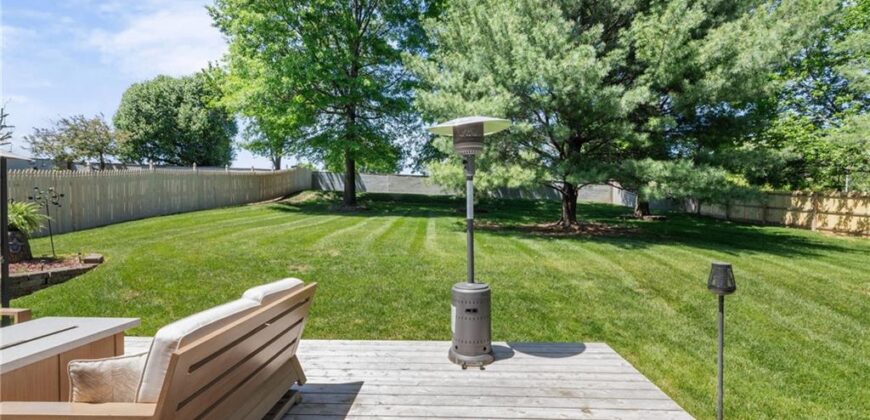 7648 N Lucerne Court, Kansas City, MO 64151