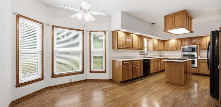 7648 N Lucerne Court, Kansas City, MO 64151