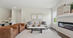 208 Lake Meadows Drive, Smithville, MO 64089
