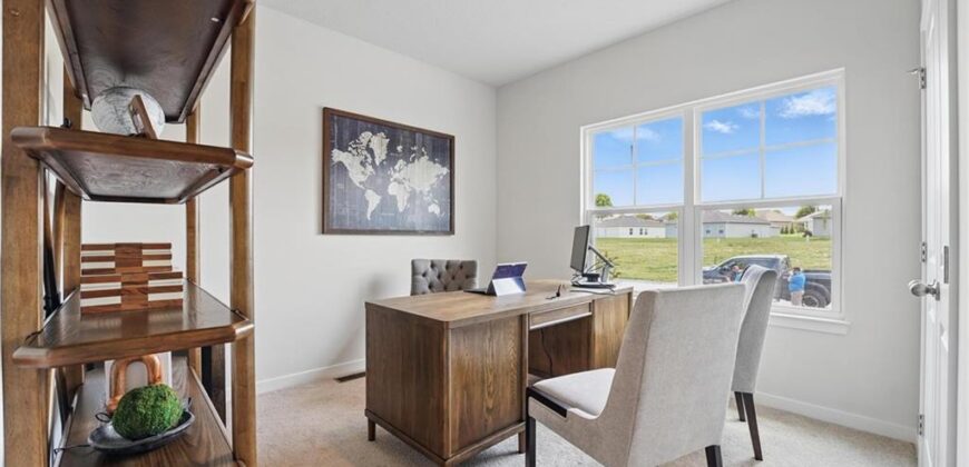 208 Lake Meadows Drive, Smithville, MO 64089