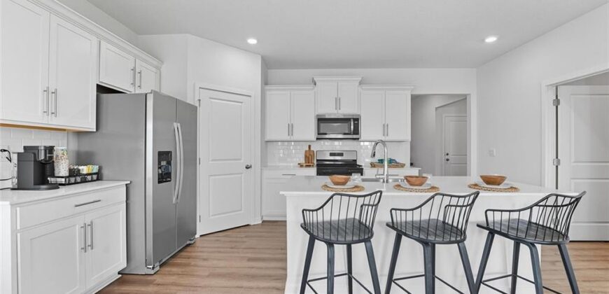 304 Lake Meadows Drive, Smithville, MO 64089