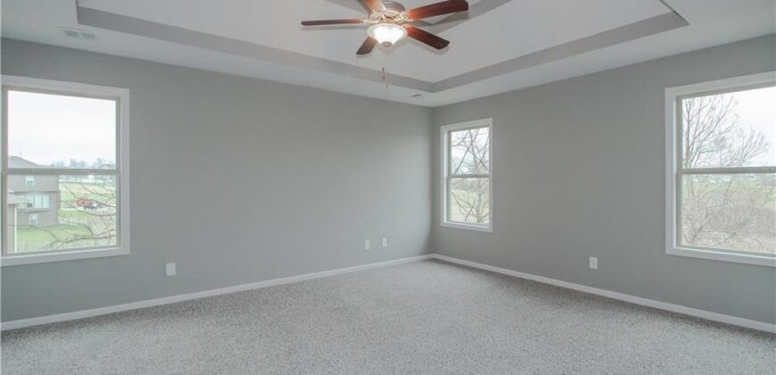 8977 NE 99th Street, Kansas City, MO 64157