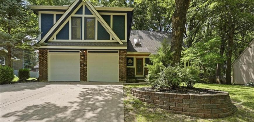7130 N Woodland Avenue, Gladstone, MO 64118