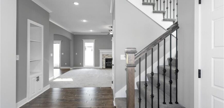 8891 N Monroe Avenue, Kansas City, MO 64156