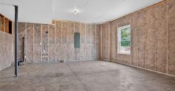 16268 Giorgia Street, Parkville, MO 64152
