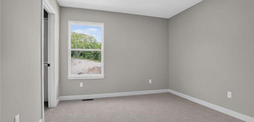 16268 Giorgia Street, Parkville, MO 64152