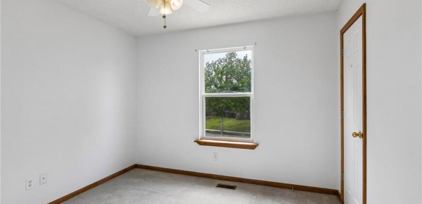 10947 N Wallace Avenue, Kansas City, MO 64157