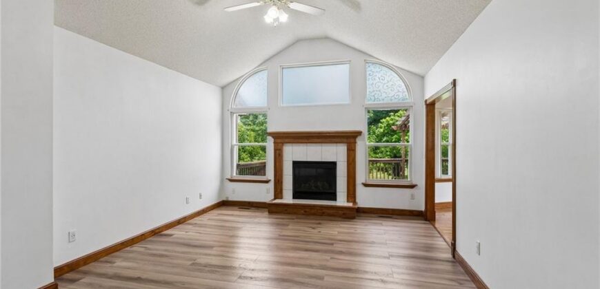 10947 N Wallace Avenue, Kansas City, MO 64157