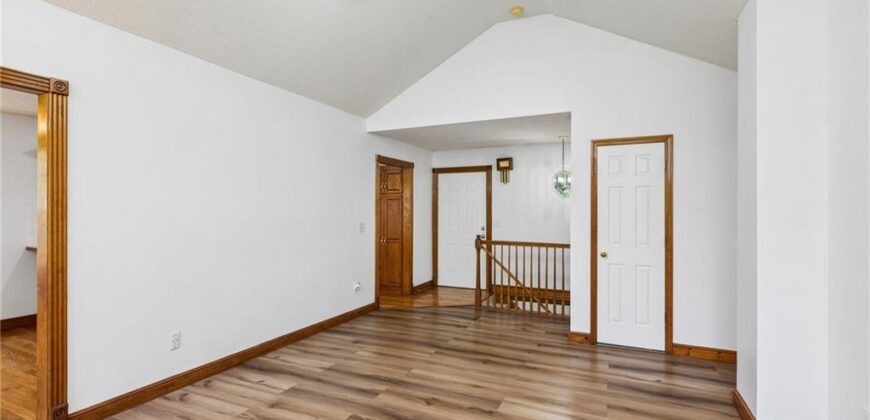 10947 N Wallace Avenue, Kansas City, MO 64157