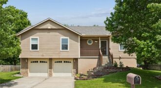 10947 N Wallace Avenue, Kansas City, MO 64157