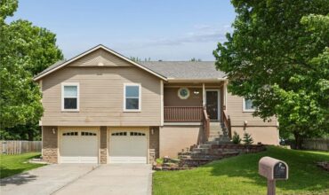 10947 N Wallace Avenue, Kansas City, MO 64157